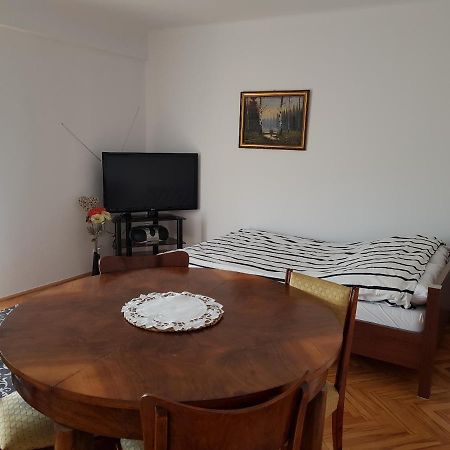 Mieszkanie W Centrum Krakowa מראה חיצוני תמונה